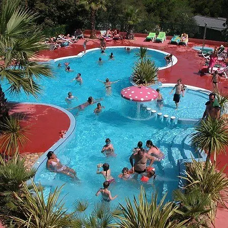Campsite Dans Les Pescalunes Agde